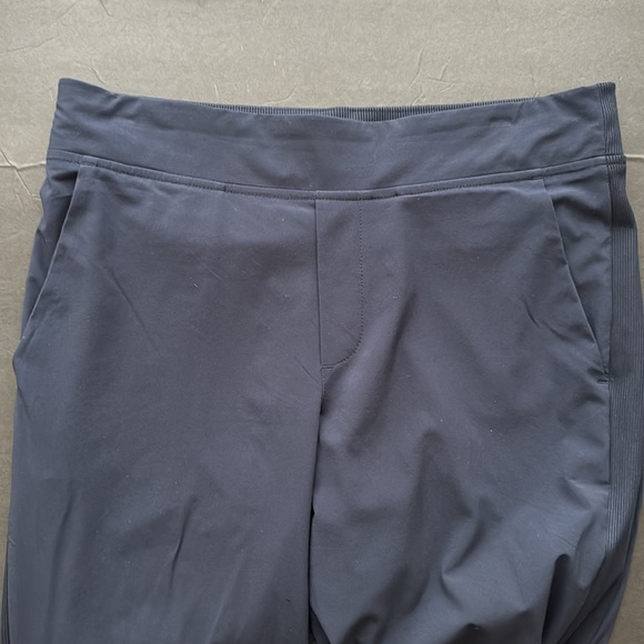 Athleta Brooklyn Mid Rise Ankle Pant Navy Size 8P Style 198671 - Picture 2 of 6